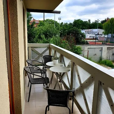 Stacja Pokoje Do Wynajęcia Apartament *
