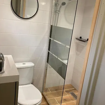 Stacja Pokoje Do Wynajecia Apartmán