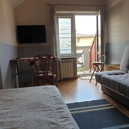 Apartament Stacja Pokoje Do Wynajęcia *